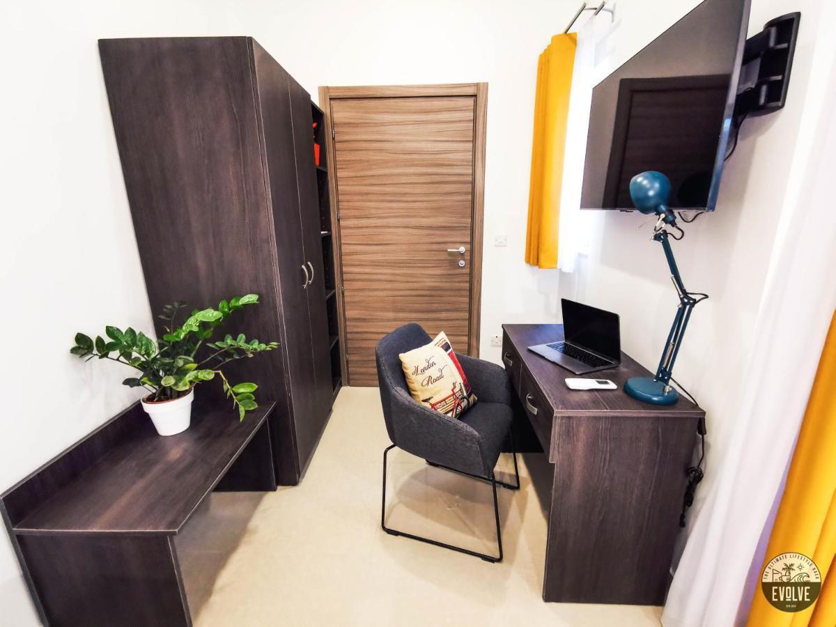 Evolve Coliving Guesthouse Σλιέμα Εξωτερικό φωτογραφία