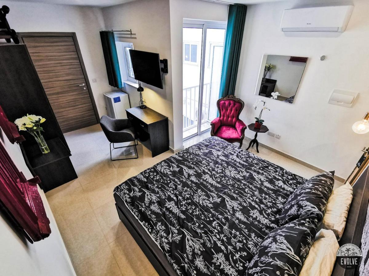 Evolve Coliving Guesthouse Σλιέμα Εξωτερικό φωτογραφία
