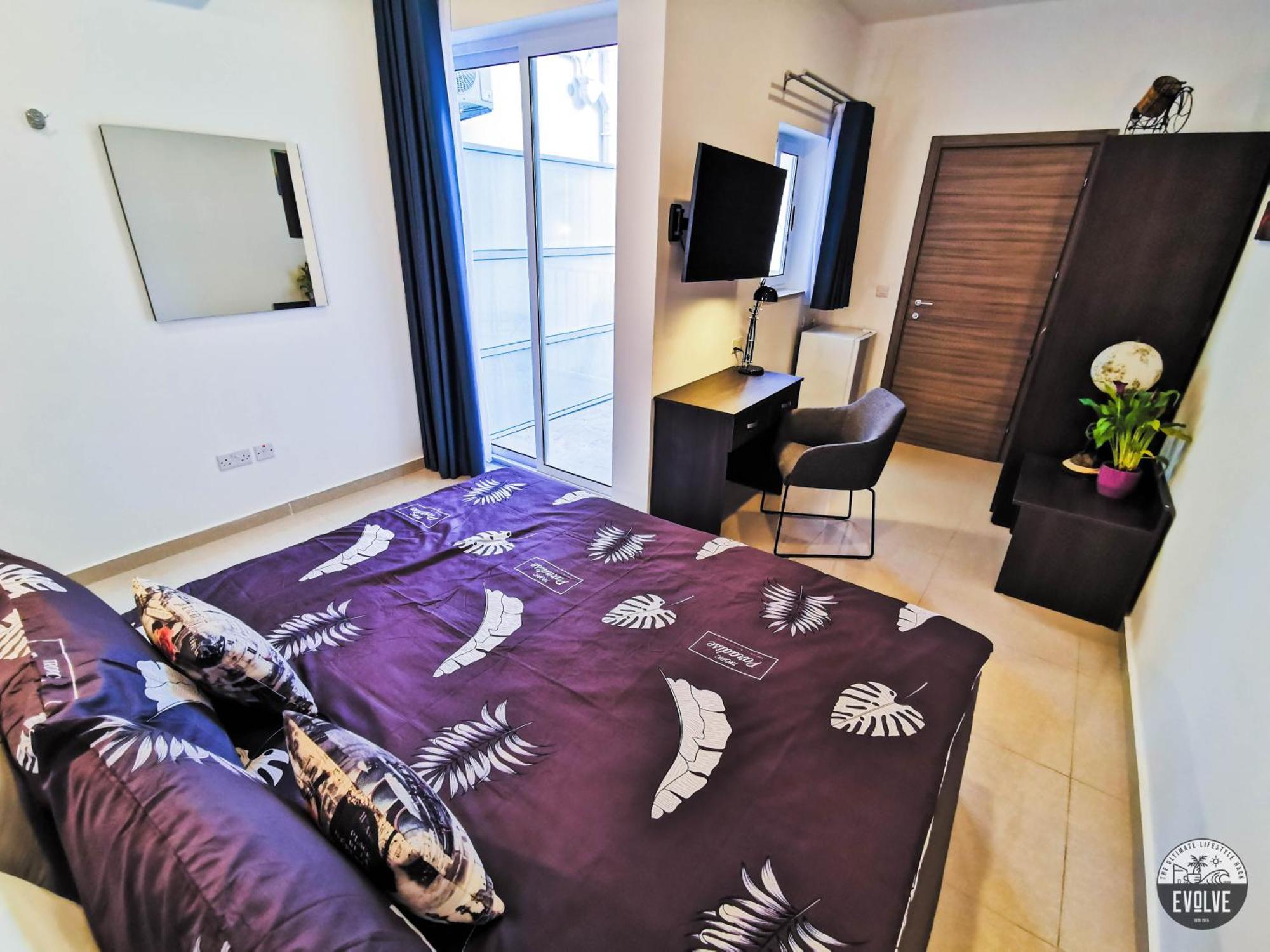 Evolve Coliving Guesthouse Σλιέμα Δωμάτιο φωτογραφία