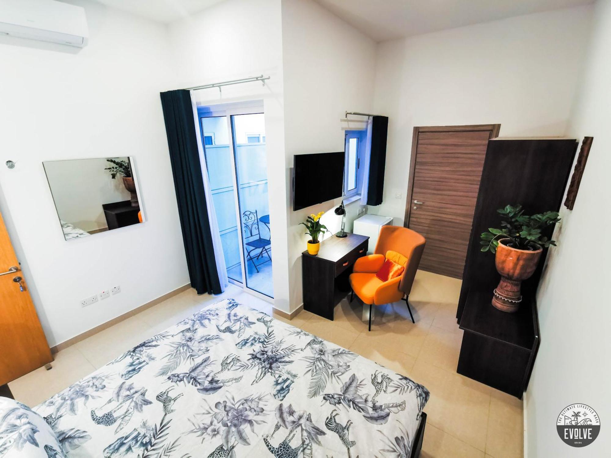 Evolve Coliving Guesthouse Σλιέμα Δωμάτιο φωτογραφία