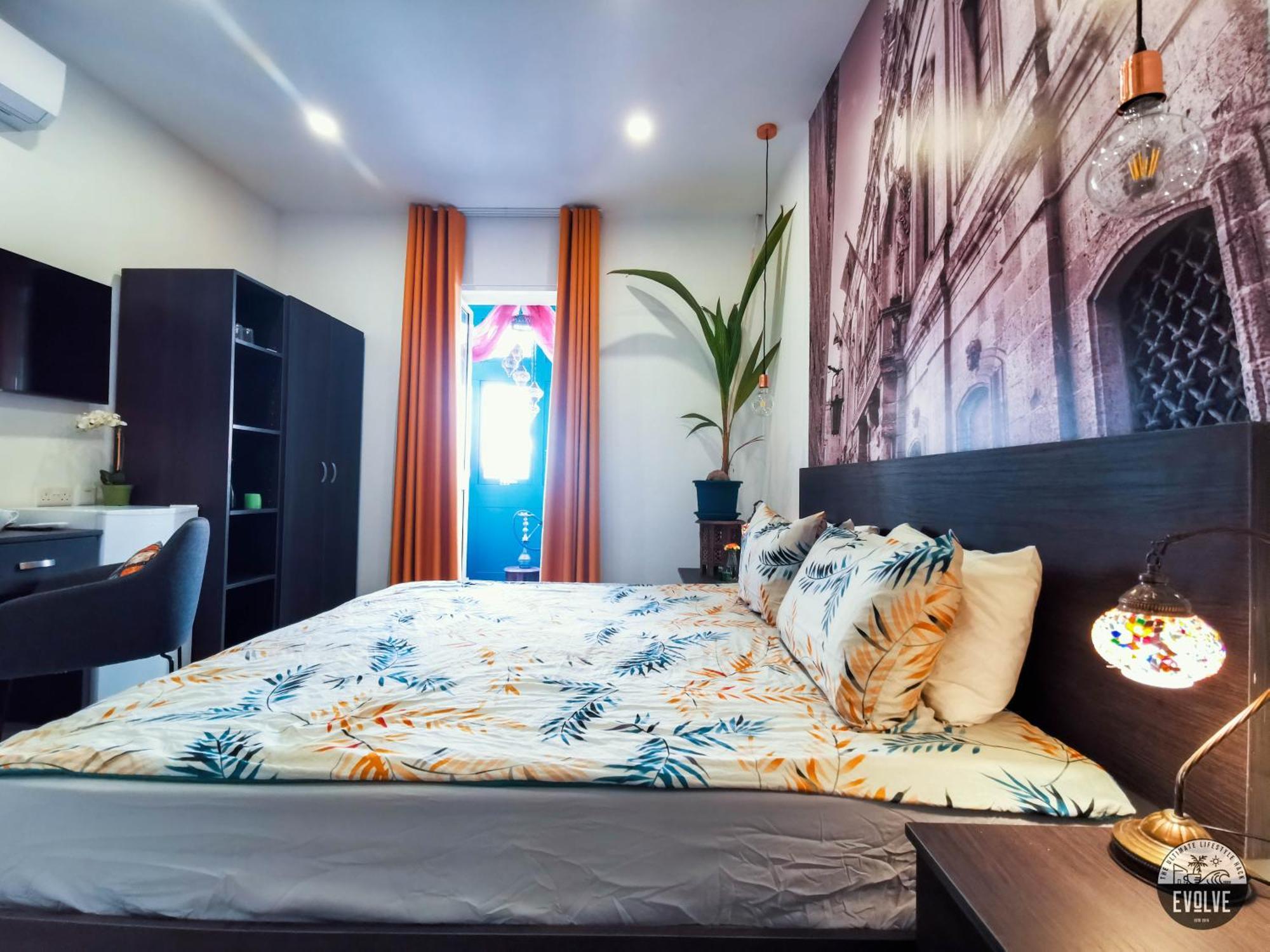 Evolve Coliving Guesthouse Σλιέμα Δωμάτιο φωτογραφία